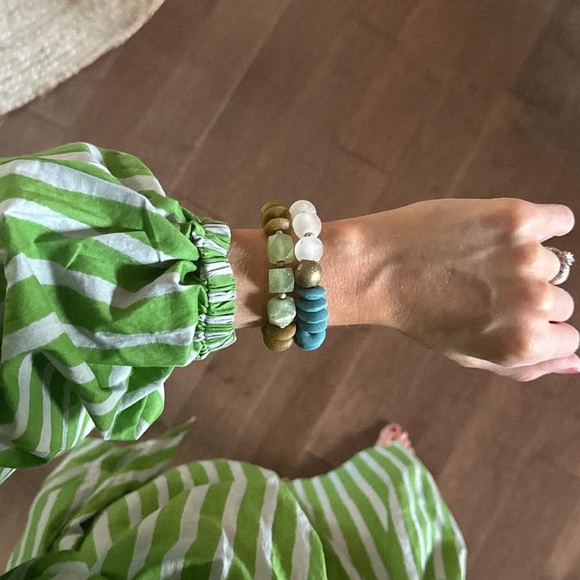 ✨MYSTERY BUNDLE OF TREASURES✨ - Picture 8 of 9